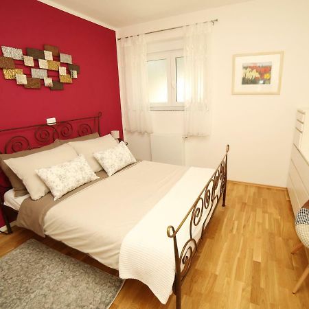Apartman Nebo Pula Exteriör bild