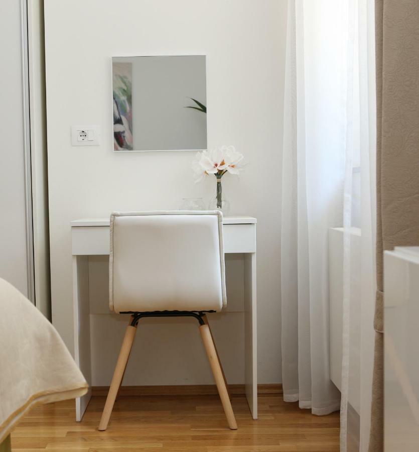 Apartman Nebo Pula Exteriör bild