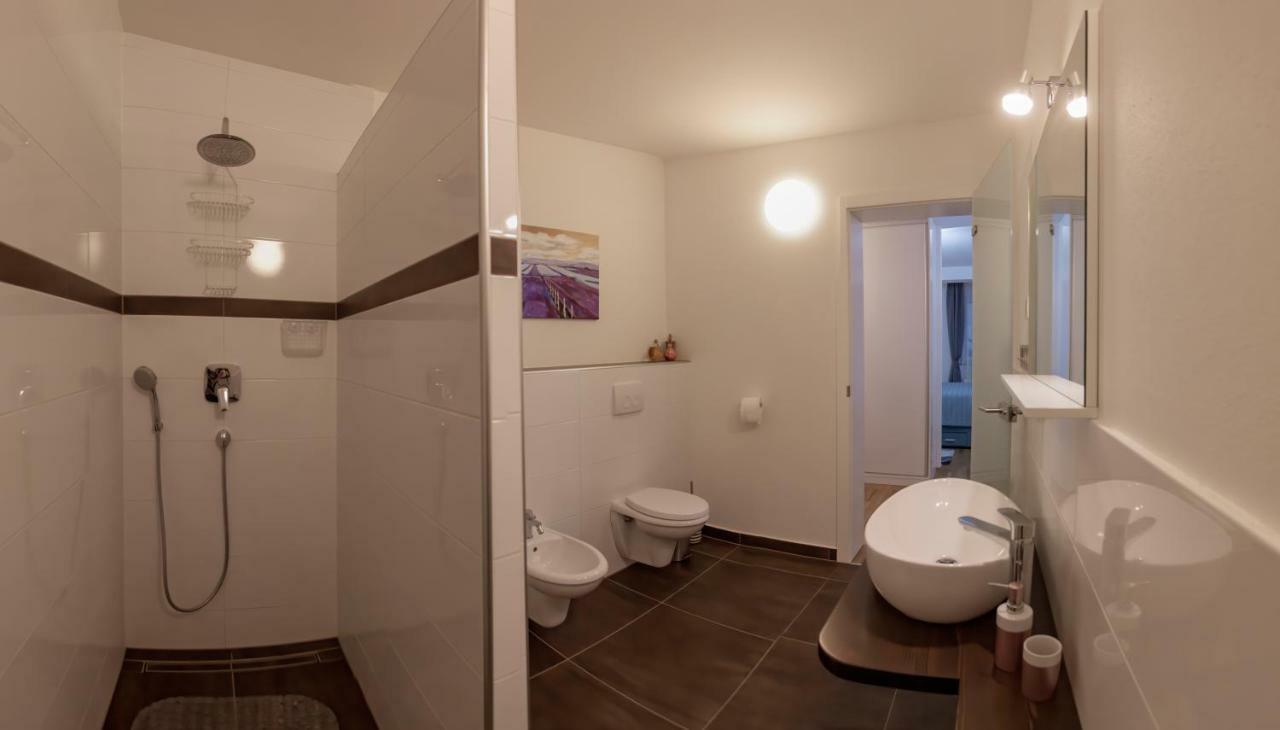 Apartman Nebo Pula Exteriör bild