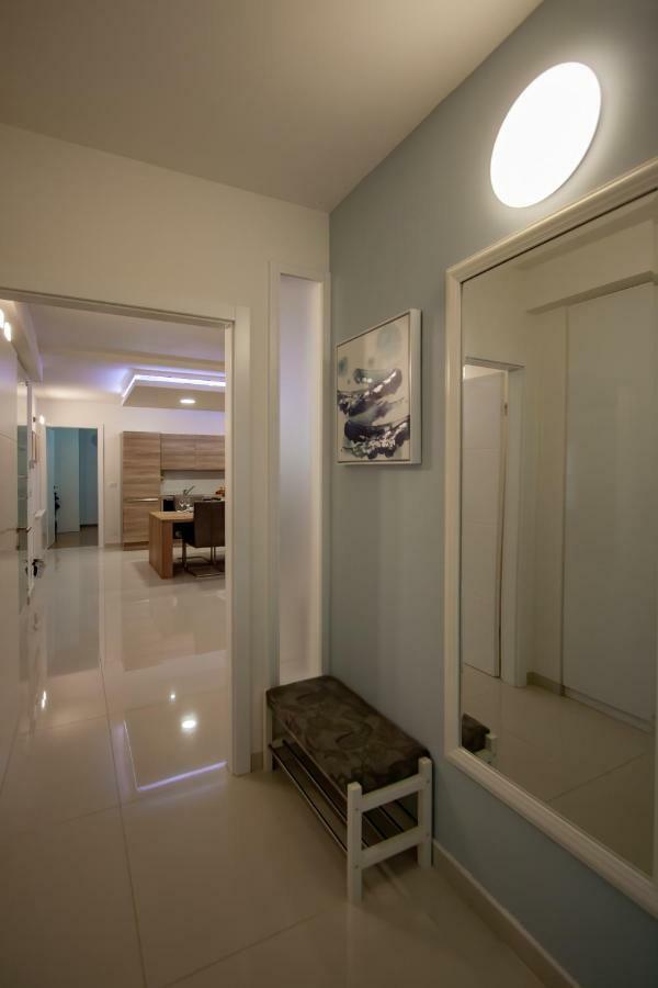 Apartman Nebo Pula Exteriör bild