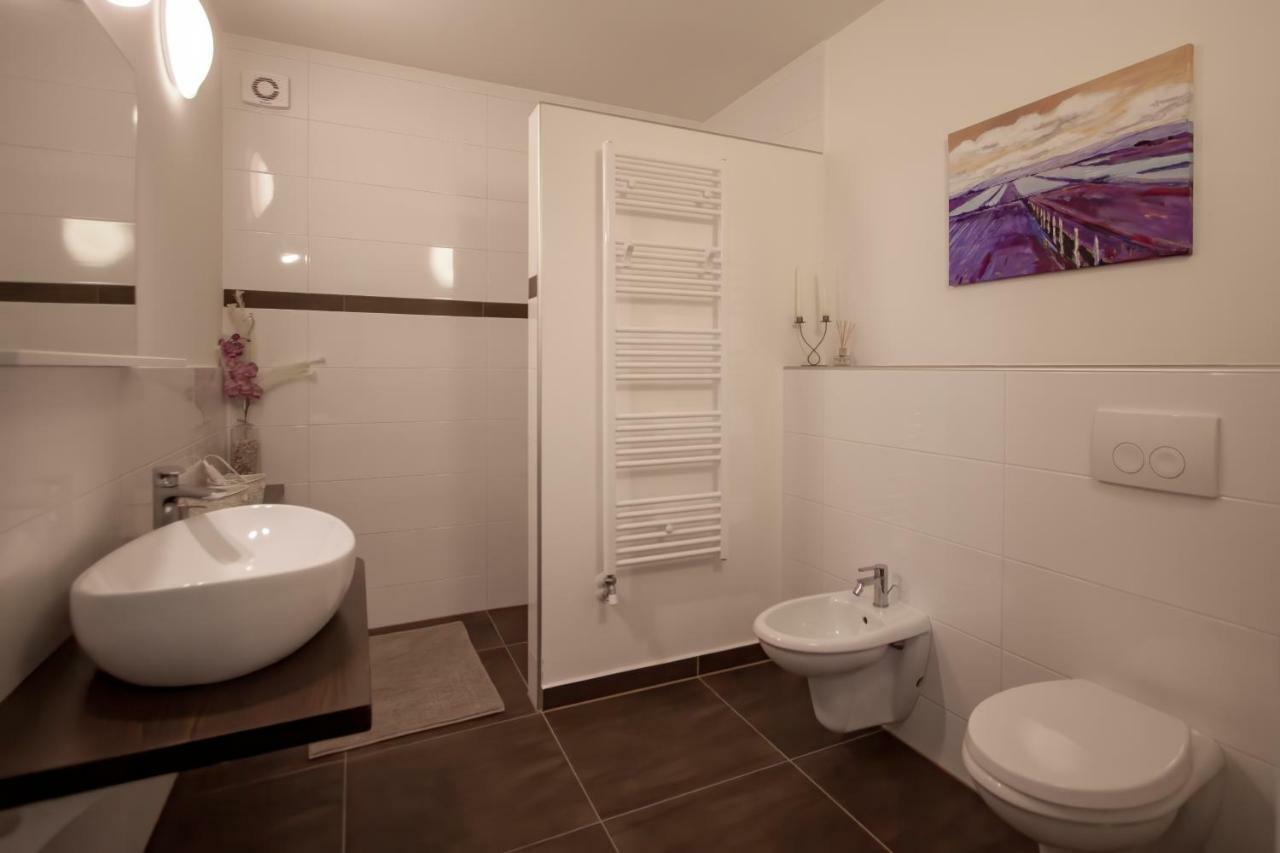 Apartman Nebo Pula Exteriör bild
