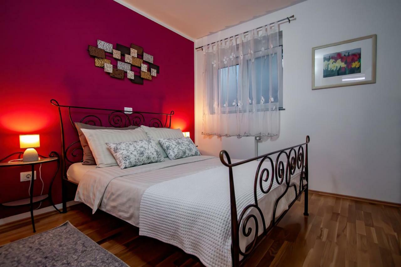Apartman Nebo Pula Exteriör bild